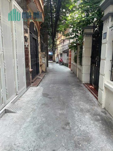 Bán Nhà Đường Láng 35m2 x 5 tầng, 3 phòng ngủ đầy đủ công năng, nhà mới ở ngay, sát ngã tư Láng Hạ,
