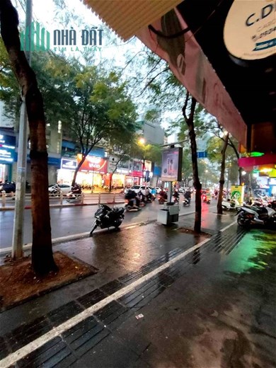 Bán Nhà Mặt Phố Xã Đàn Quận Đống Đa. 47m Xây 5 Tầng Mặt Tiền 6.5m Nhỉnh 11 Tỷ. Cam Kết Ảnh Thật Mô