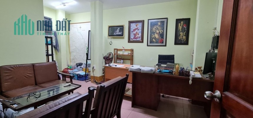 Bán nhà Mặt tiền Lê Văn Sỹ - Hoàng Văn Thụ, 7.3x16m, Cấp 4 , 1 đời chủ bán, 41 tỷ (TL)