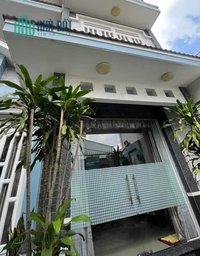 BÁN BIỆT THỰ MẶT TIỀN ĐƯỜNG GẦN NGÃ TƯ BỐN XÃ, 230M2, NGANG 8M, 4 TẦNG, TẶNG NỘI THẤT