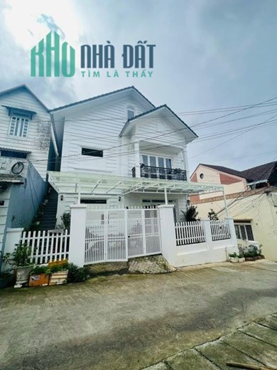 Bán biệt thự đường Nhà Chung P3 Đà Lạt 226m2