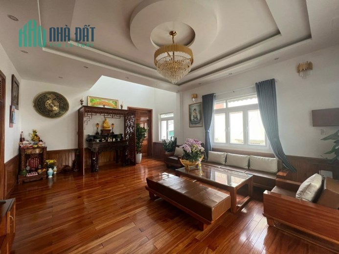 Bán biệt thự đường Nhà Chung P3 Đà Lạt 226m2