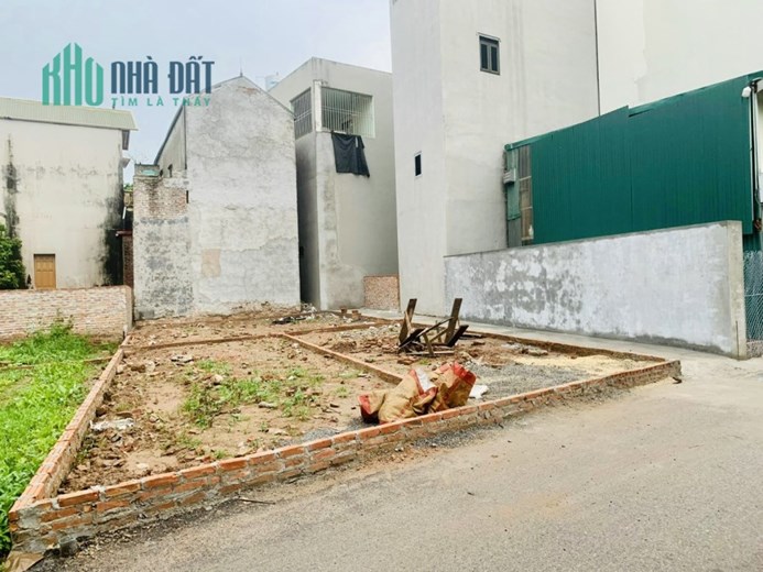 Cần bán ô đất trục đường to tổ 14 yên nghĩa. 
Đường 2 ô tô tải tránh nhau kinh doanh nhỏ dc 
Giá