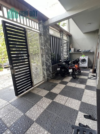 Bán Nhà Lê Thúc Hoạch, Tân Phú 152m2, ( Ngang 8m x 19m ) Hẻm 8m, Chỉ 15.5 Tỷ