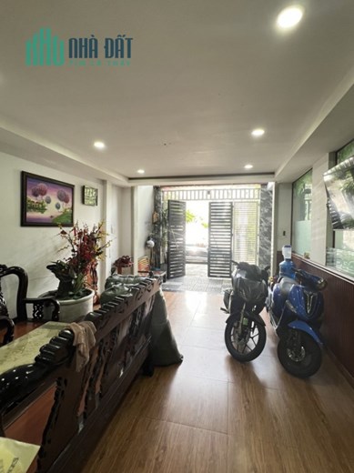 Bán Nhà Lê Thúc Hoạch, Tân Phú 152m2, ( Ngang 8m x 19m ) Hẻm 8m, Chỉ 15.5 Tỷ