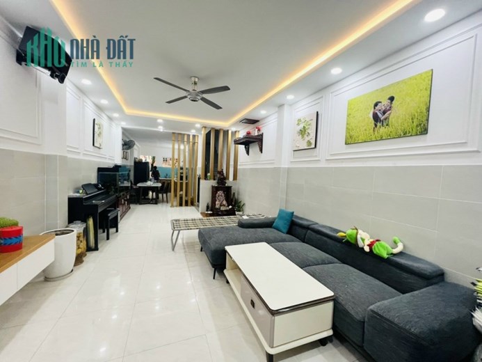 Nhà 2 tầng HXH 72m2 ngay Lê Văn Qưới Bình Tân chỉ 4 tỷ nhỉnh