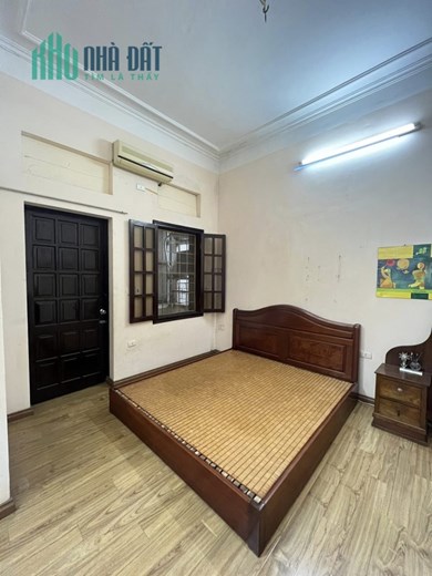 NHÀ NẰM VỊ TRÍ ĐẸP , VÀI BƯỚC RA MẶT PHỐ LẠC LONG QUÂN , GIÁ 8.9 TỶ