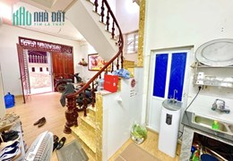 Bán nhà Mễ Trì Thượng, Từ Liêm 36m2, 4 tầng đẹp nhà dân tự xây chỉ với 4 tỷ