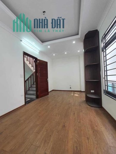 BÁN NHÀ THÁI THỊNH - ĐỒNG ĐÂ - 40M2 - MẶT TIỀN 4,5M - GẦN CHỢ , TRƯỜNG MẦM NON ĐẾN ĐẠI HỌC