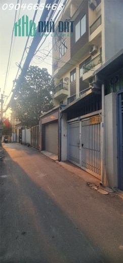 BÁN NHÀ PHỐ BỒ ĐỀ, QUẬN LONG BIÊN, NGÕ Ô TÔ THÔNG TỨ TUNG.