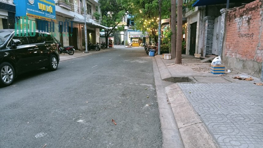 Bán nhà riêng HXH P.Phú Thọ Hòa Q.Tân Phú, giá 5-6 tỷ, 3PN, nhiều tiện ích