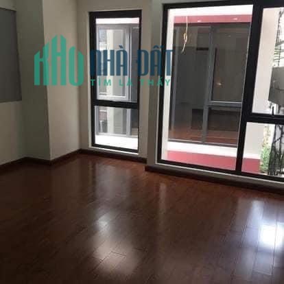 Bán nhà phố Chùa Hà, Cầu Giấy, 35m2, 5 tầng, tặng nội thất, hàng hiếm giá 5 tỷ