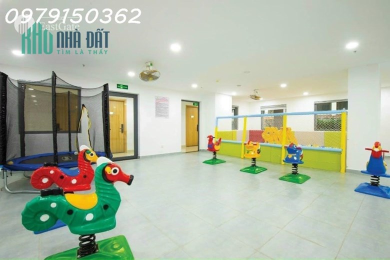 Chủ nhà cần tiền giảm 250tr bán lỗ căn góc 2PN2WC tầng cao, view thoáng mát, 65m2
