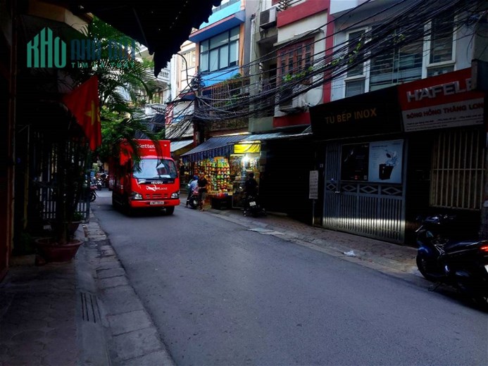 Bán Nhà Phố Pháo Đài Láng Quận Đống Đa. 43m Xây 5 Tầng Nhỉnh 10 Tỷ. Cam Kết Ảnh Thật Mô Tả Chính