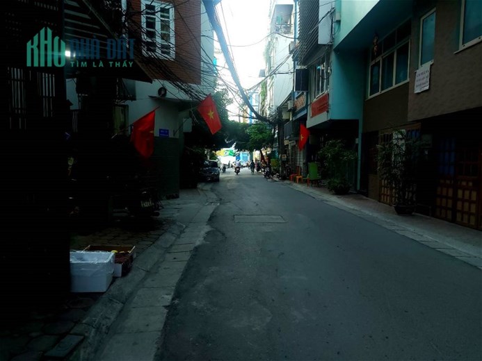 Bán Nhà Phố Pháo Đài Láng Quận Đống Đa. 43m Xây 5 Tầng Nhỉnh 10 Tỷ. Cam Kết Ảnh Thật Mô Tả Chính