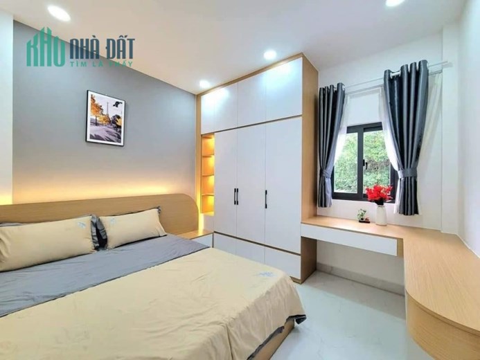Nhà bán hẻm xe tải quay đầu ngay Emart 2 Gò Vấp 4 tấm 4PN nhỉnh 5 đồng