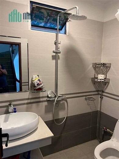 Bán Nhà Phố Pháo Đài Láng Quận Đống Đa. 117m Xây 5 Tầng Mặt Tiền 4m Nhỉnh 12 Tỷ. Cam Kết Ảnh Thật