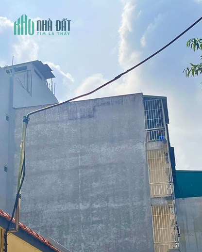 Nhà 5 tầng lô góc, full 90% nội thất, ngõ 634 Kim Giang, gần Linh Đàm, giá dưới 4 tỷ