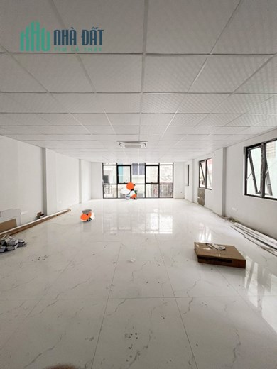 Bán tòa 8 tầng thang máy mặt phố Trung Liệt, Đống Đa, lô góc, 100m, Mặt Tiền 7.5m, 41 tỷ.