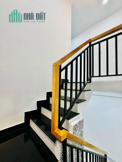 Bán nhà HXH Huỳnh Văn Nghệ, Tân Bình 30m2 2 tầng gần chợ 30m giá 3 tỷ TL