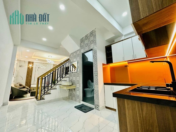 Bán nhà HXH Huỳnh Văn Nghệ, Tân Bình 30m2 2 tầng gần chợ 30m giá 3 tỷ TL