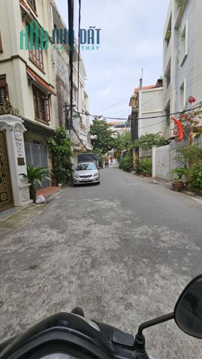 Hạ Chào 150 Triệu Nhà Nguyễn Văn Cừ Long Biên DT38.2m2 MT 8m Giá 2.35 tỷ