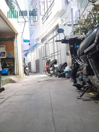 BÁN NHÀ HẺM NGUYỄN VĂN NGHI, GV, DT40M2 GIÁ 3TY35 CÒN TL