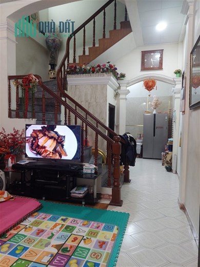 Bán Nhà Phố Pháo Đài Láng Quận Đống Đa. Sổ 74m Thực Tế 93m Xây 6 Tầng Mặt Tiền 7m Nhỉnh 11 Tỷ. Cam