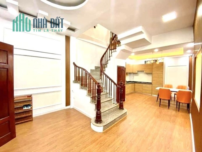 Bán nhà ngõ 1 Bùi Xương  Trạch, Thanh Xuân. 40m2 x 4T. MT 4m. PHÂN LÔ. Ô TÔ. Hơn 4 Tỷ. 0968084286