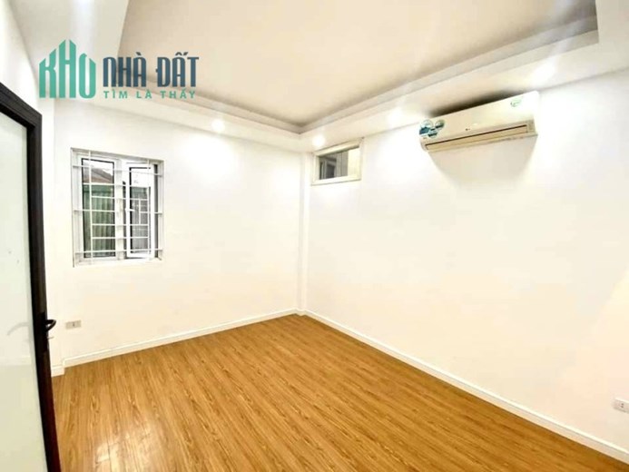 Bán nhà ngõ 1 Bùi Xương  Trạch, Thanh Xuân. 40m2 x 4T. MT 4m. PHÂN LÔ. Ô TÔ. Hơn 4 Tỷ. 0968084286