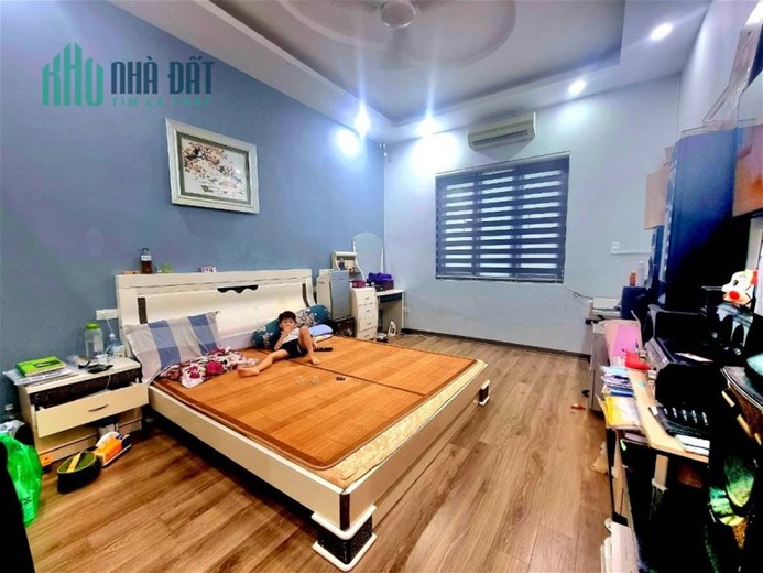 Bán Nhà Phố Đường Láng Quận Đống Đa. 50m Xây 7 Tầng Nhỉnh 11 Tỷ. Cam Kết Ảnh Thật Mô Tả Chính Xác.