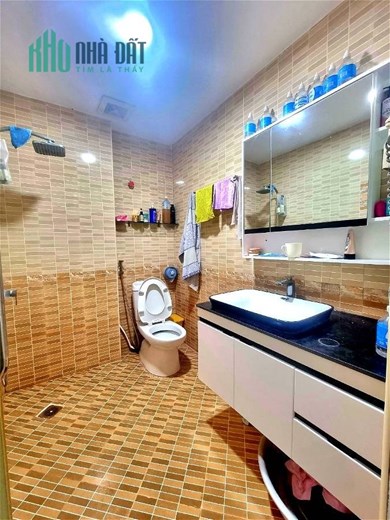 Bán Nhà Phố Đường Láng Quận Đống Đa. 50m Xây 7 Tầng Nhỉnh 11 Tỷ. Cam Kết Ảnh Thật Mô Tả Chính Xác.