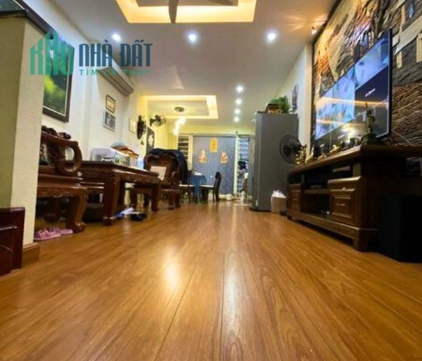 Bán nhà đẹp lung linh, ngõ 3 gác thoáng sáng, thông Hào Nam - La Thành, 42m2 - 5 tỷ 500 triệu