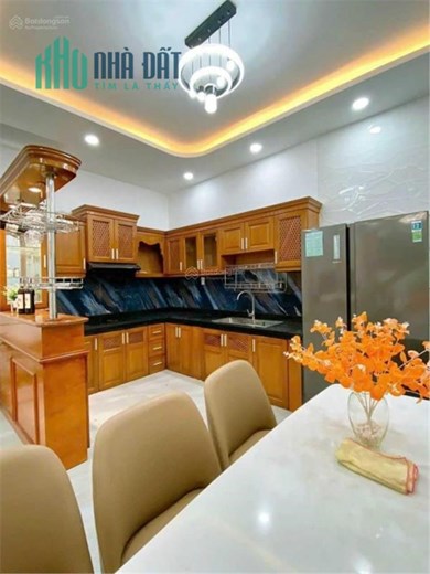 Bán nhà Lê Văn Thọ, Gò Vấp ngay công viên Làng Hoa 72m² 4m x 18m 6.8 tỷ.