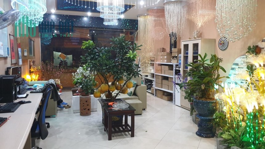 Chính chủ cần bán Tòa nhà 5.5 tầng thang máy mặt đường Chiến Thắng, hai mặt phố