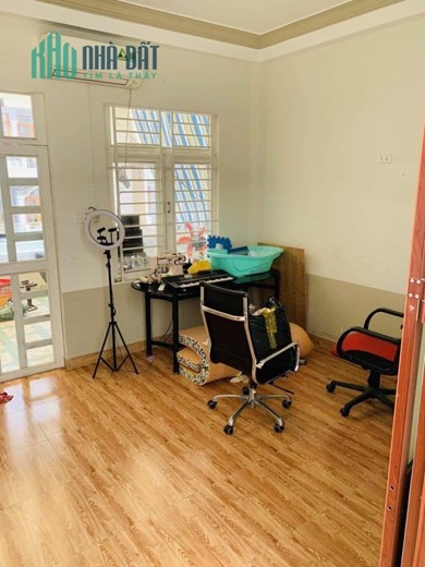 Bán Nhà Mặt Tiền Kinh Doanh Tân Phú, 4 Tầng, 76m2, Đường 10m Có Lề, Giá Ngộp Bank.