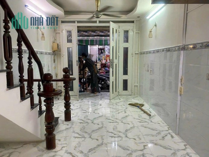 BÁN NHÀ Q4 KHU VIP 20 THƯỚC -  KÈO THƠM KHU DÂN CƯ HIỆN HỮU KHÔNG LO GIẢI TỎA - 4 TẦNG - CHỈ 3 TỶ X.