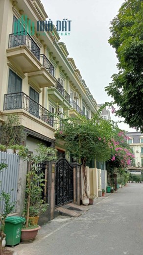 Bán gấp tòa nhà VP phố Xuân Thủy, Trần Thái Tông,  Dịch Vọng Hậu, Cầu Giấy,  dt 400  m² giá 320 tỷ
