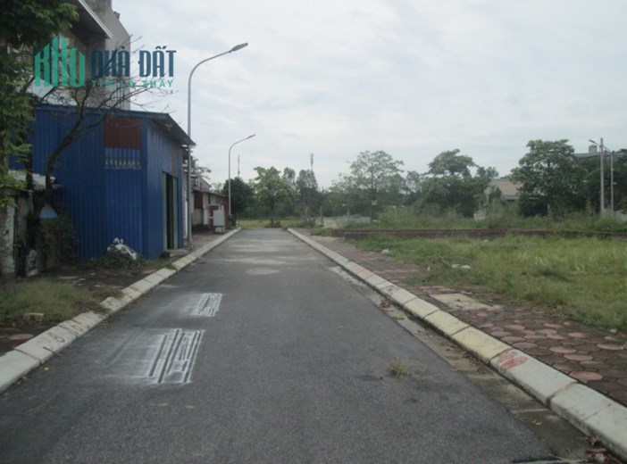 Tôi bán đất đấu giá Đại Áng cạnh Chợ Đám, MT 5m, 50m2 chỉ 2.89 tỷ. LH 0989.62.6116