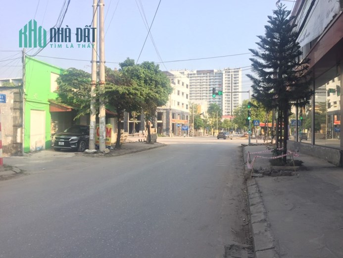 Cho thuê 1300m2 làm kho mặt Nguyễn Tất Thành, Vĩnh Yên