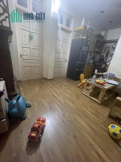 Bán nhà Tập thể Nhạc viện, Hào Nam, giấy tờ chính chủ, 60m*2PN, gần ô tô, 1.75 tỷ