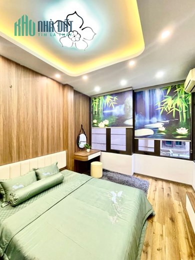 ĐỘC ! LÊ TRỌNG TẤN , FULL NỘI THẤT

31m x5 tầng, 5tỷ