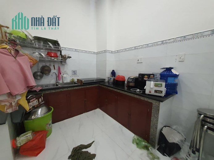 Sổ vuông vức, đẹp, 3 tầng, 3 mặt thoáng, 5 phòng ngủ, giá chỉ 6 tỷ, Khuê Trung