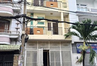 Nhà mặt tiền 4 Tầng Himlam Bình Chánh, Nội Thất rất đẹp, xe hơi ngủ trong nhà