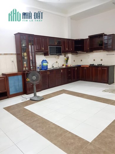 Nhà mặt tiền 4 Tầng Himlam Bình Chánh, Nội Thất rất đẹp, xe hơi ngủ trong nhà
