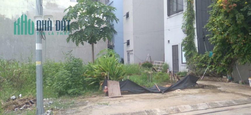 Chính chủ bán đất DT 200m2, MT 9m ngõ 466 Ngô Gia Tự, Đức Giang ,Long Biên