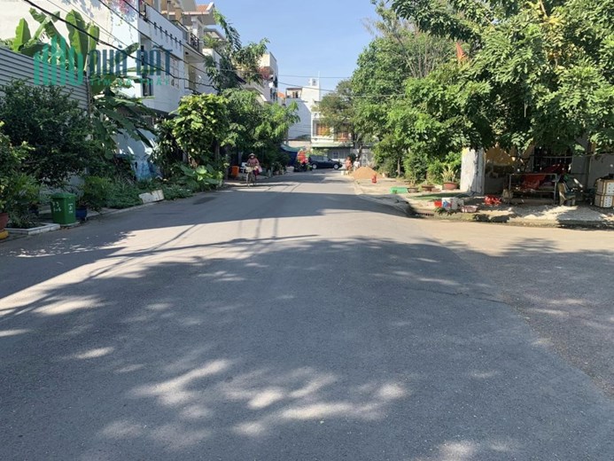 Nhà mặt tiền 1 Trệt rộng 96m2 Bình Hưng Bình Chánh, tiện xây mới hoặc đầu tư