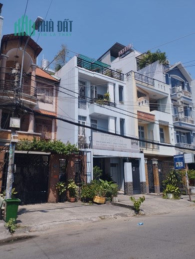 Nhà mặt tiền 4 Tầng, ngang bề thế 6m, để được 2 xe hơi trong nhà, kdc Bình Hưng Bình Chánh