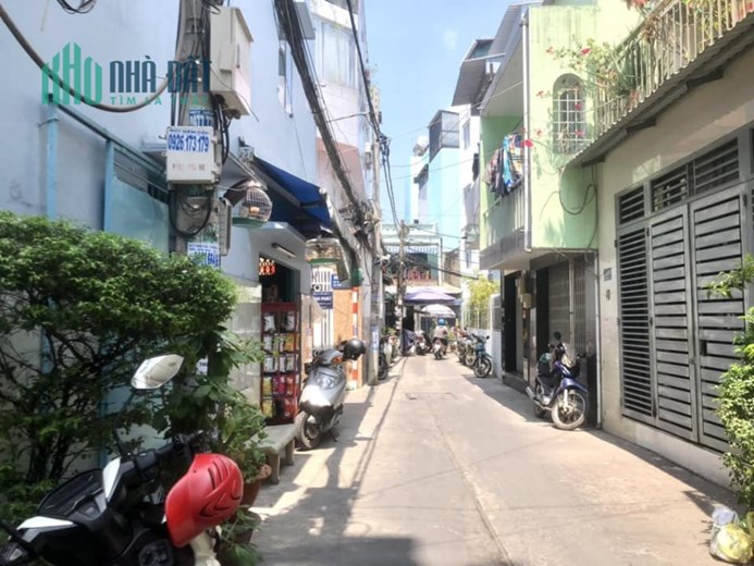 Bán nhà 2 Tầng nở hậu, rộng hơn 100m2, Hẻm trước nhà rộng 6m, đường Âu Dương Lân Quận 8