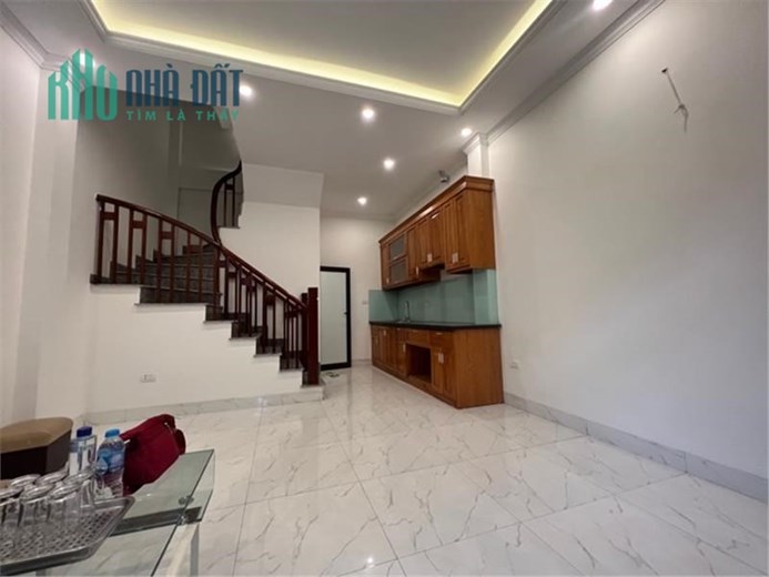 THẠCH CẦU NGOÀI ĐÊ-GÓ MÁT RẤT PHÊ
30MV- 4 TẦNG-GIÁ 3.05 TỶ LONG BIÊN.HÀ NỘI